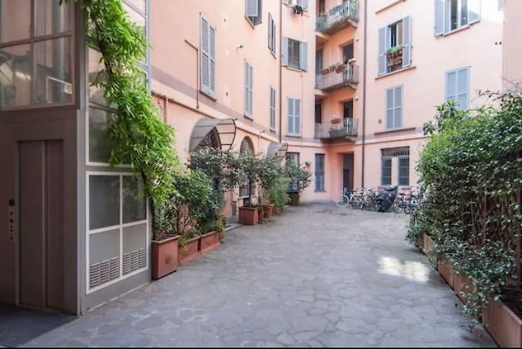 Una Volta In Brera-1